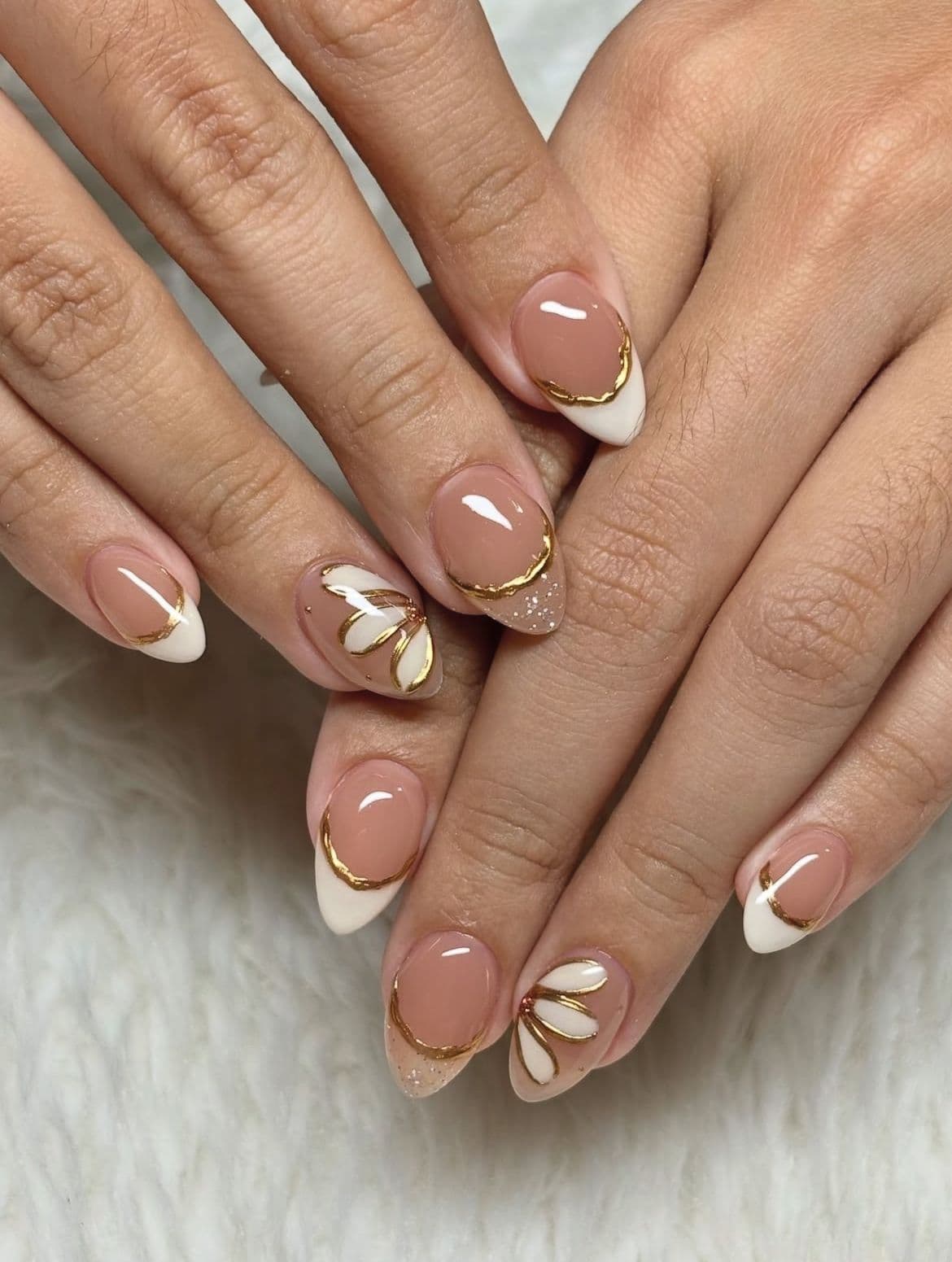 Ivory Rim Petal